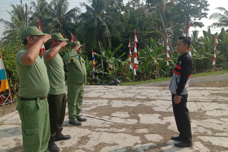 Pembinaan Linmas di Desa Pematang Baru 