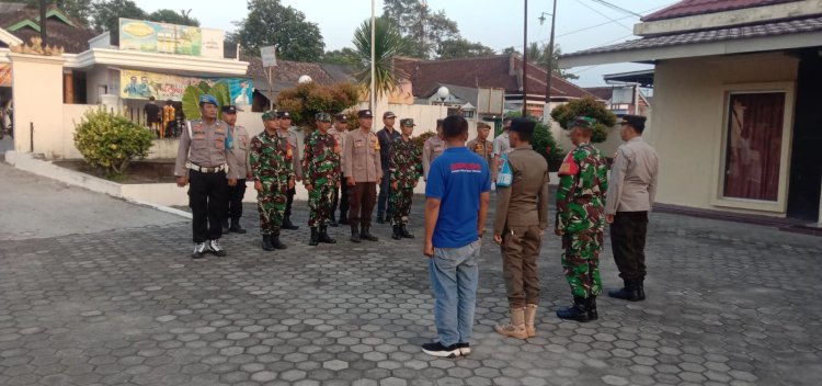 Pemerintah Kecamatan Palas bersama Polsek Palas, Koramil Serta Satpol PP BKO Kecamatan Palas lakukan Patroli keamanan Perayaan Idul Adha.