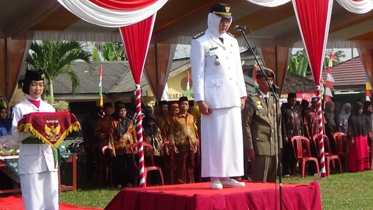 Camat Palas Ns. Rosalina. M.Kep jadi Inspektur Hari Kemerdekaan Indonesia Ke 78 Tahun