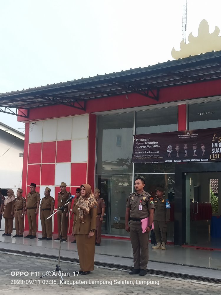 Apel Mingguan Kecamatan Palas,  Camat Palas selaku Pembina.